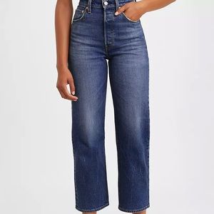Levis Ribcage Straight Ankle